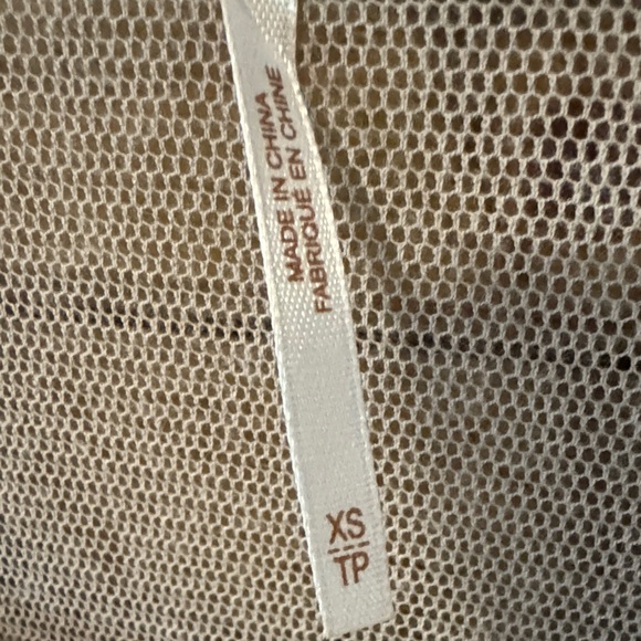 NWOT Sequin V-Neck Women Top - Picture 2 of 4